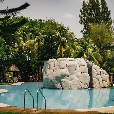 Emerald Manor Hotel Olongapo Exterior photo